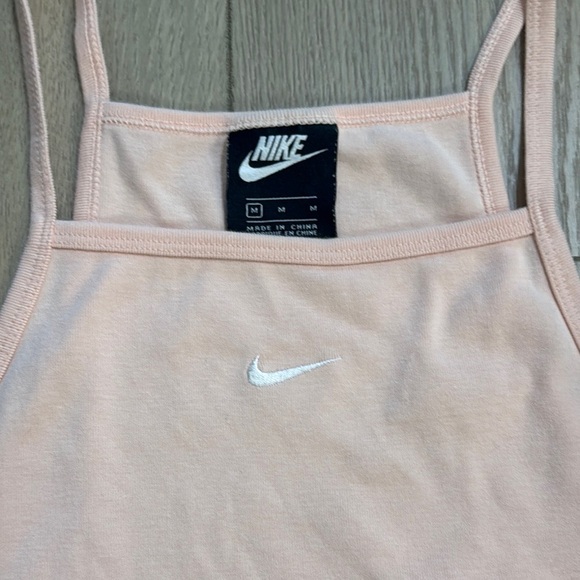 Nike Pink Crop Top - Picture 2 of 4